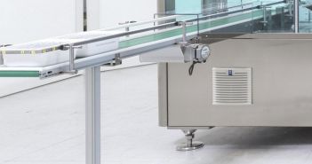 Sintech und Montech Partnerschaft liefert zuverlässige Fördertechnik für Pharmaindustrie Sintech integriert Montech TB30-Transportbänder nahtlos in hochgeschwindigkeitsfähige modulare (Foto: MONTECH AG)