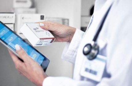 EU-FMD-Richtlinie gewährleistet Arzneimittelechtheit durch Serialisierung, Kontrolle und vollständige (Foto: b+b Automations- und Steuerungstechnik GmbH)